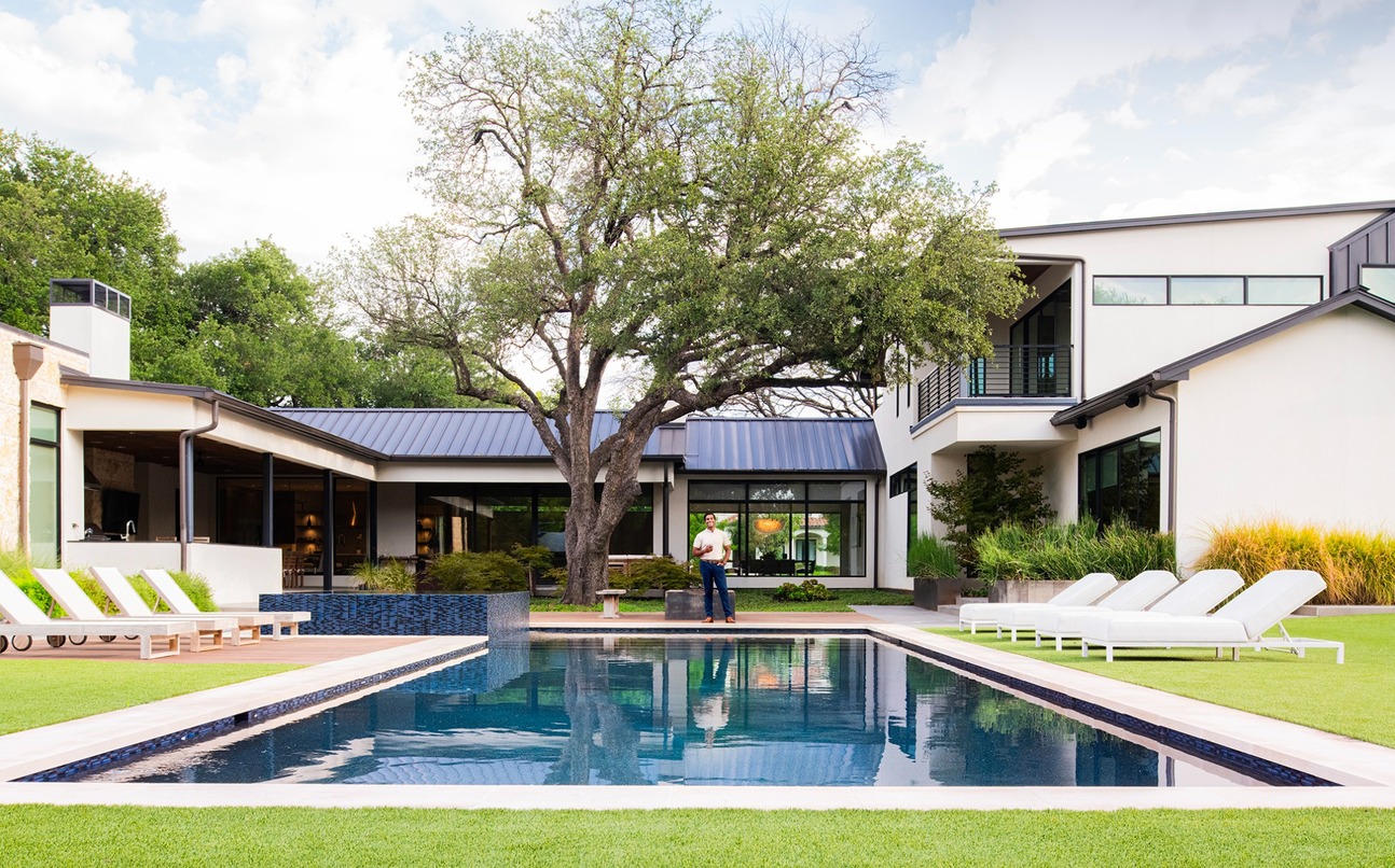 modern-pool-home-1294x806